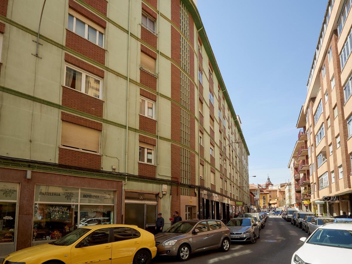 Leon Escalerilla Plaza Mayor Exterior foto